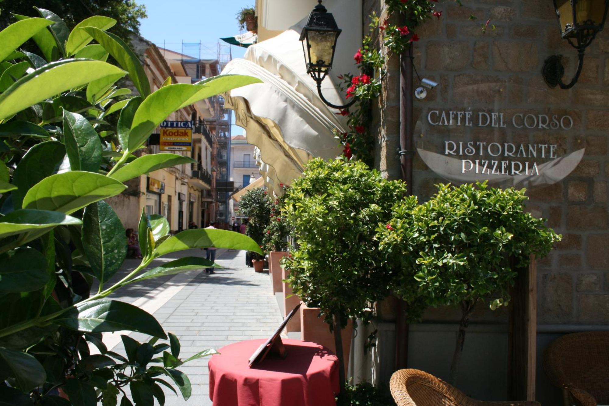 Hotel La Pergola ซานตามาเรีย ดิ กาสเตลลาบาเต ภายนอก รูปภาพ