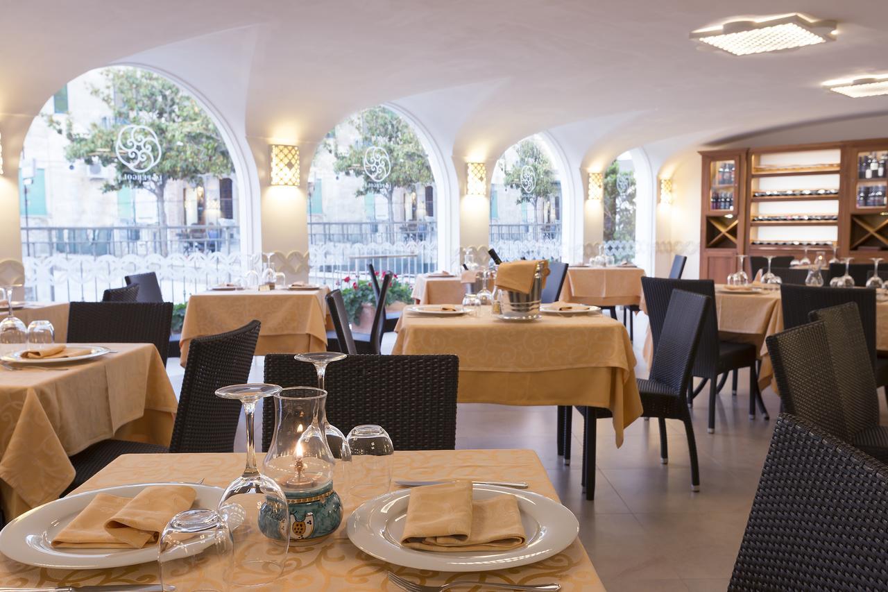 Hotel La Pergola ซานตามาเรีย ดิ กาสเตลลาบาเต ภายนอก รูปภาพ