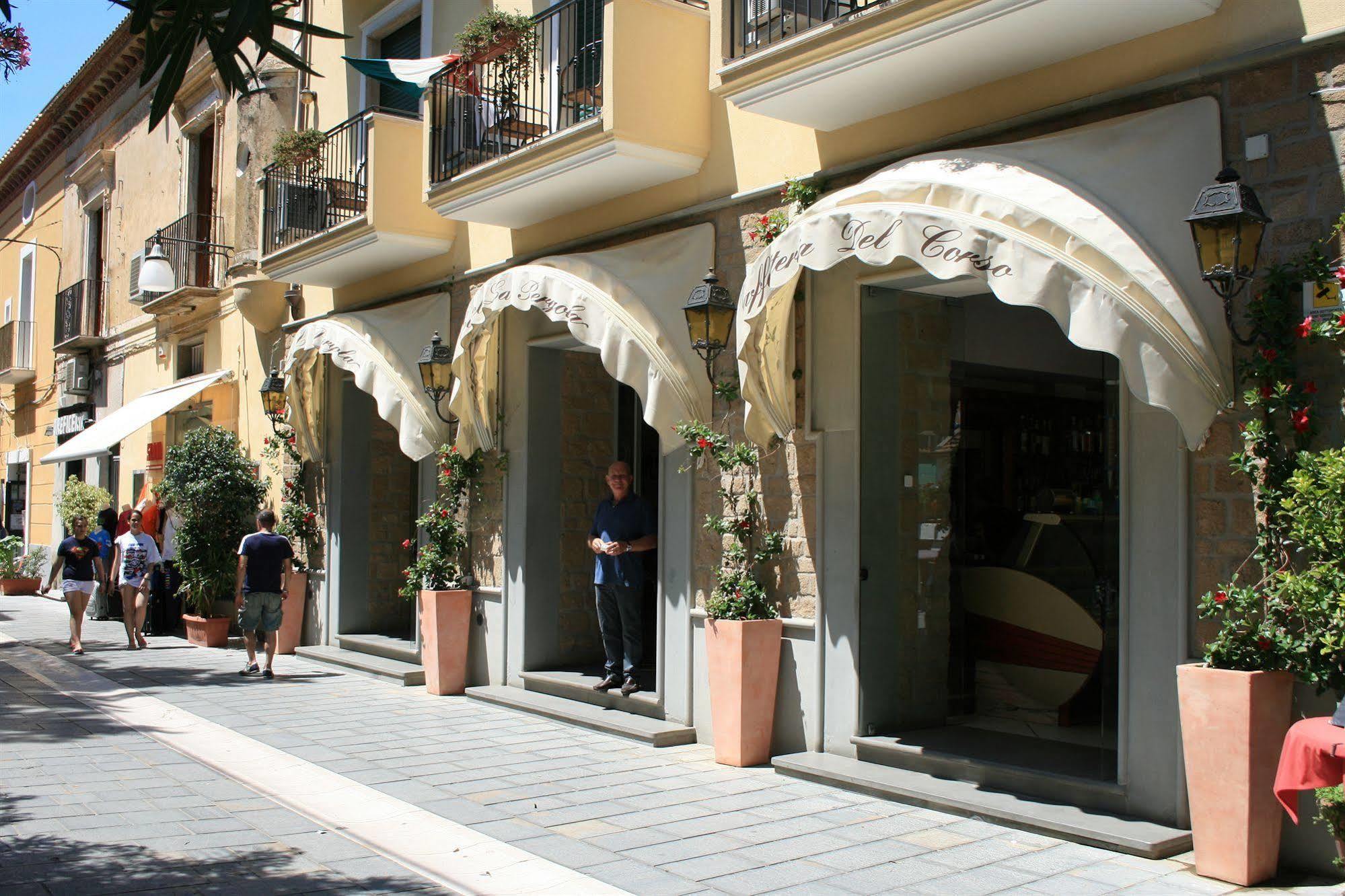 Hotel La Pergola ซานตามาเรีย ดิ กาสเตลลาบาเต ภายนอก รูปภาพ