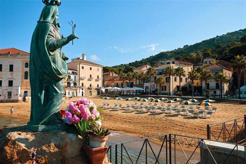 Hotel La Pergola ซานตามาเรีย ดิ กาสเตลลาบาเต ภายนอก รูปภาพ